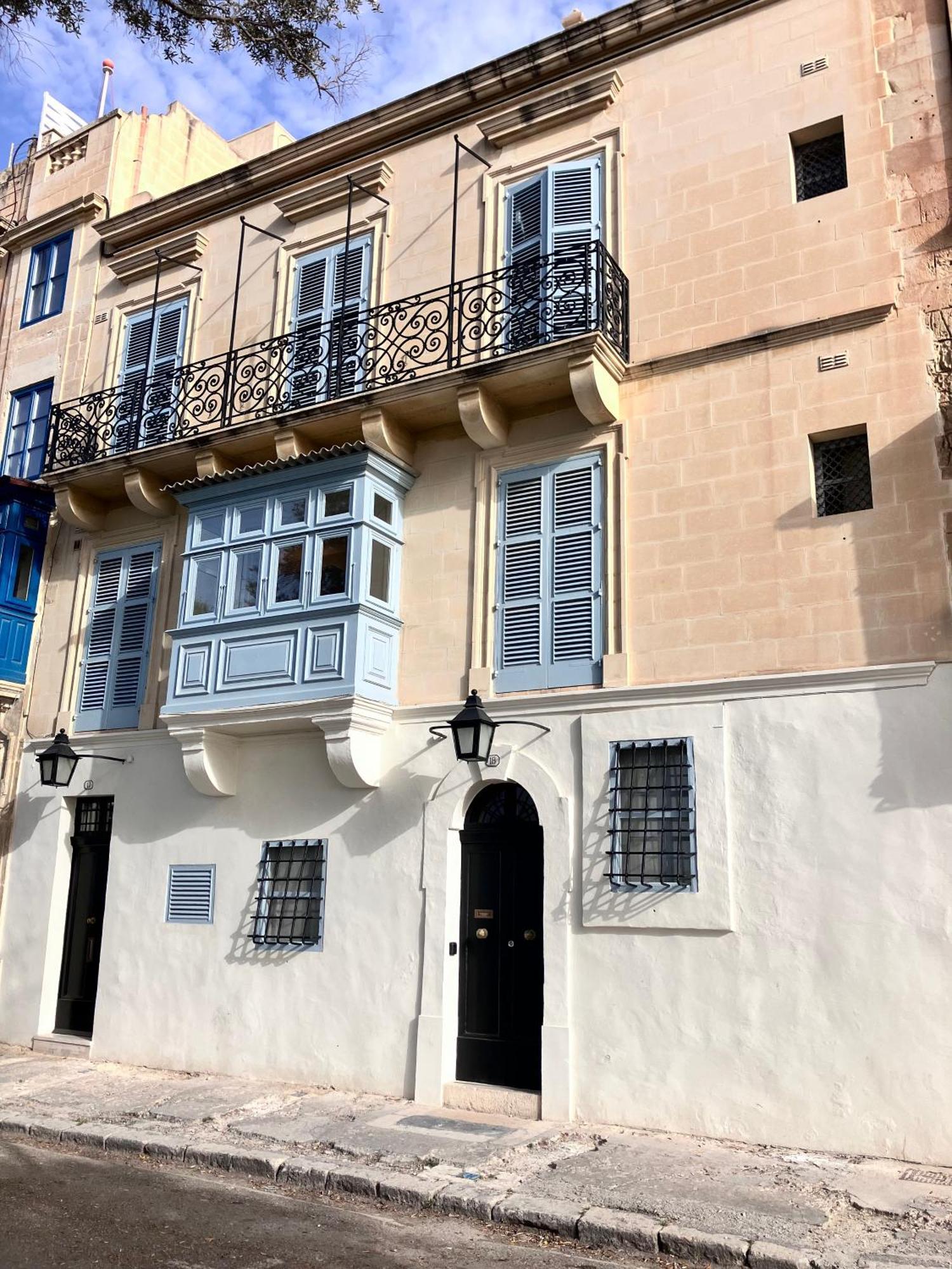 Prestigious Pied A Terre Wignacourt With Views La Valletta